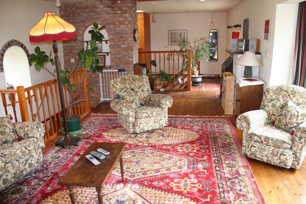 Bal Cottage Lounge facing South