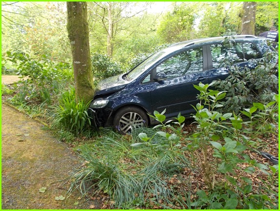 Side view of the crash